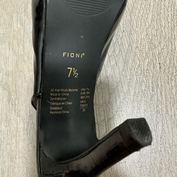 Vintage Fioni sling back platform heels - Picture 2 of 3